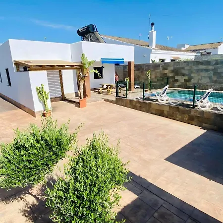Holiday home Piscina Privada Cerca Del Mar Y Pueblo 2 *
